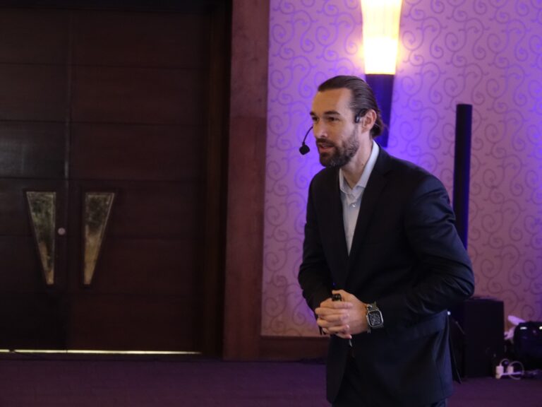 WhatsApp Image 2025-10-24 at 17.50.22