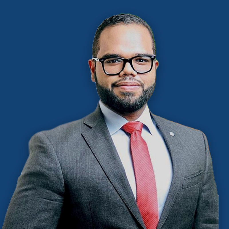ARMANDO MANZUETA